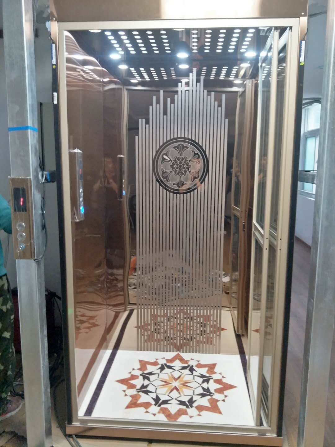 移動式升降機(jī)
